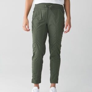 Lululemon Street to Studio Pant II 28”